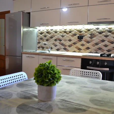 5 Bedrooms In Apartment Vlore