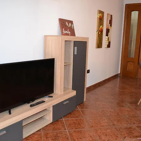 5 Bedrooms In *