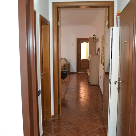 5 Bedrooms In * Vlore