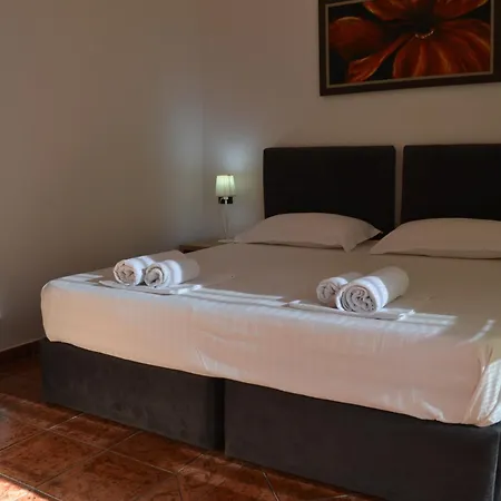 5 Bedrooms In Vlore