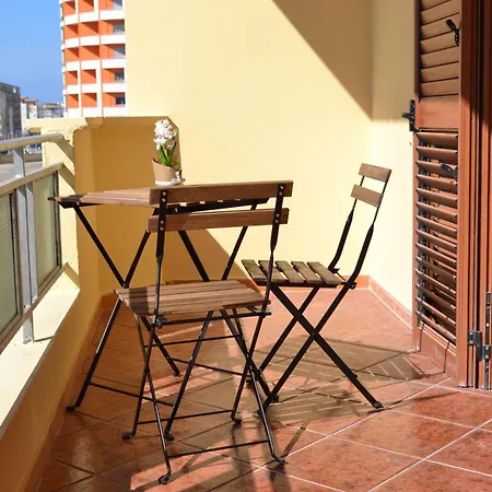 Apartment 5 Bedrooms In
